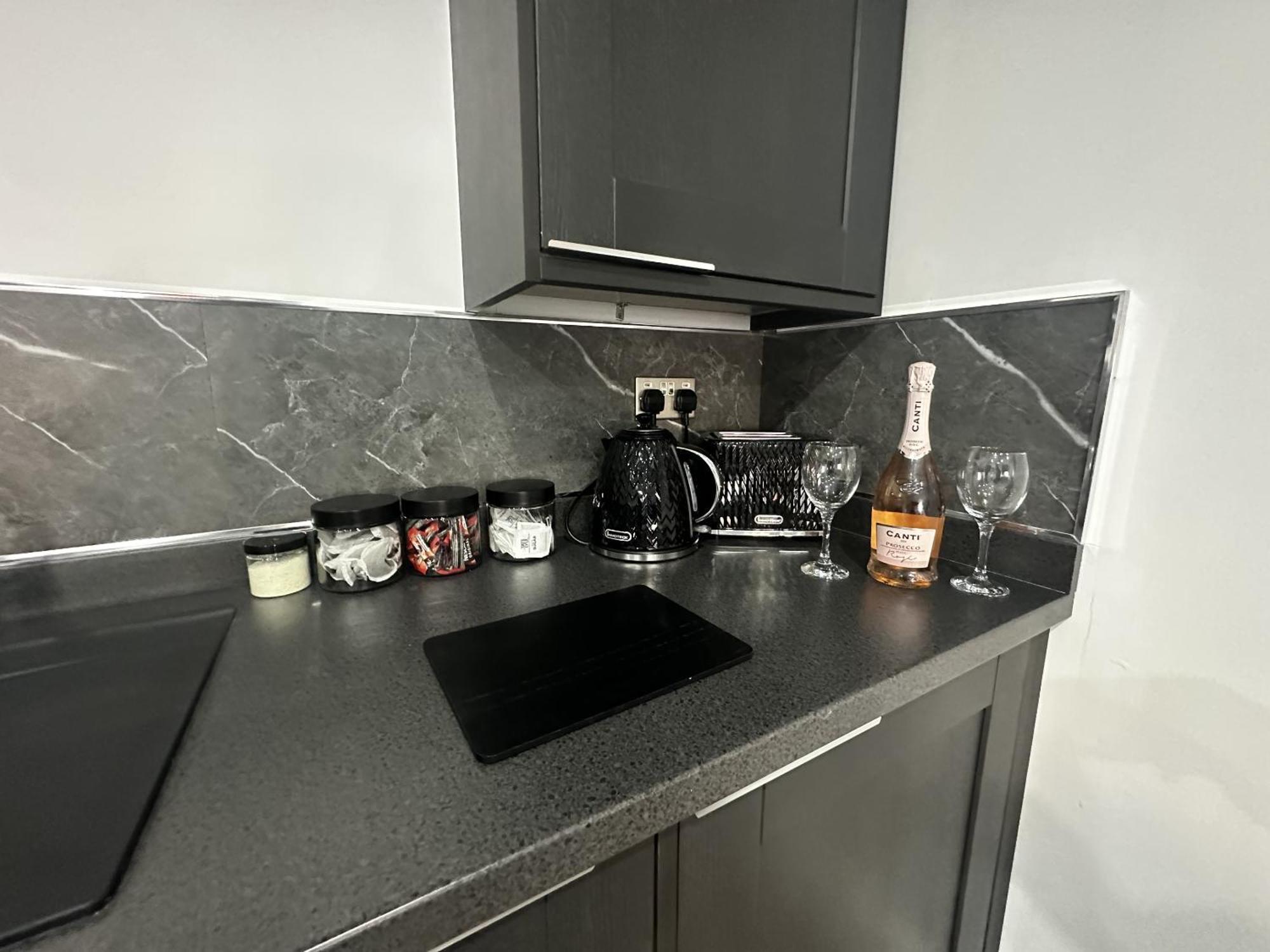 New Osborne Luxury Hottub And Jacuzzi Suites Blackpool Rum bild